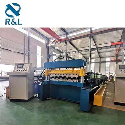 Máquina formadora de rollos de cubierta