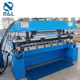 ¿Cómo ajustar la velocidad de una máquina formadora de rollos según los difer...